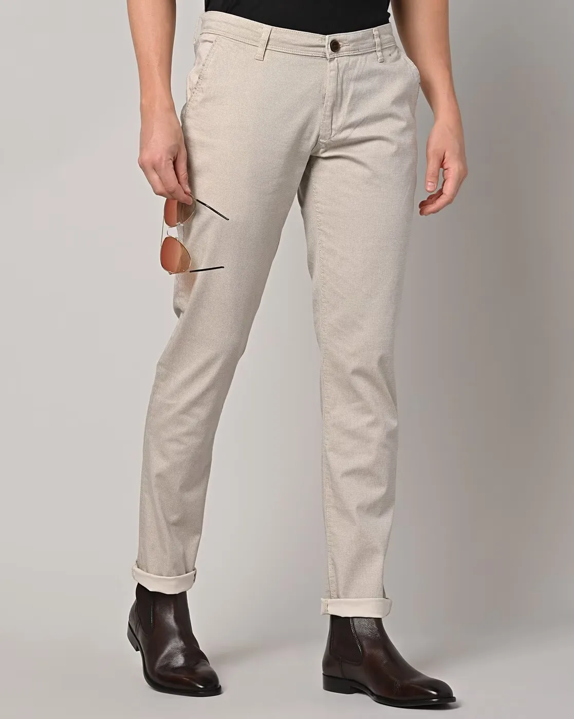 Men's Casual Olive Green Overshirt with Beige Chinos and White Sneakers Set